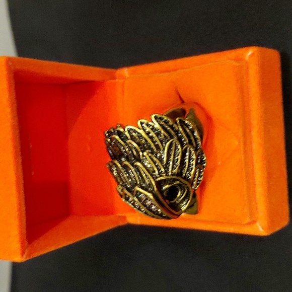 KURT GEIGER LONDON EAGLE RING SIZE 8 - Picture 4 of 6